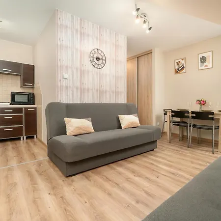 דירה Jasne I Przytulne Sun Seasons 24 W Karpaczu Z Parkingiem I Balkonem By Renters