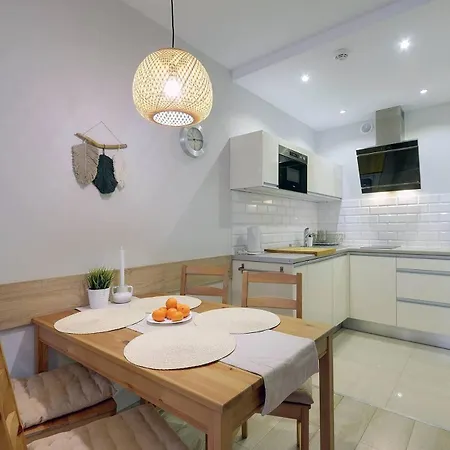 Jasne I Przytulne Sun Seasons 24 W Karpaczu Z Parkingiem I Balkonem By Renters